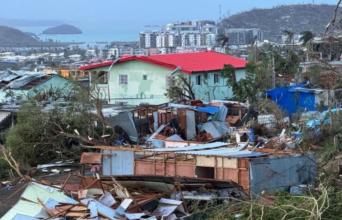 DIRECT. Two days after the devastating passage of Cyclone Chido, assessment and ministerial visit to Mayotte