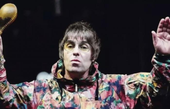 Liam Gallagher wins an unexpected trophy!