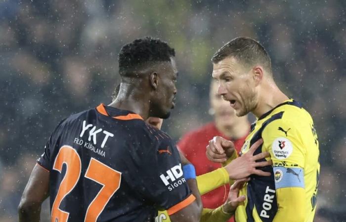 Ousseynou Ba apologizes after his headbutt on Edin Džeko