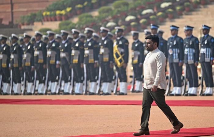 Sri Lanka: President makes first foreign visit to India