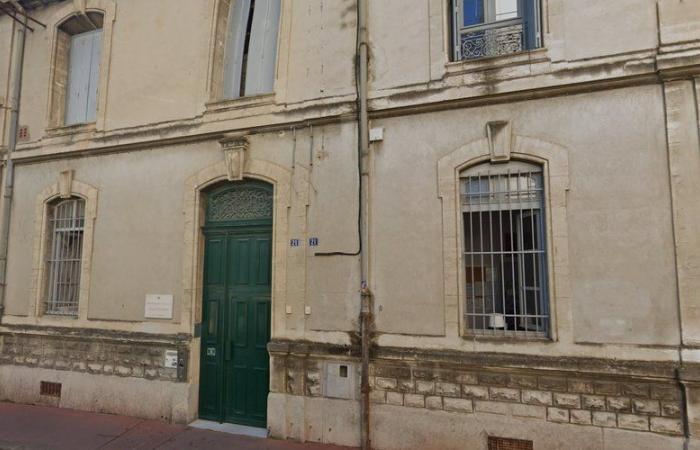 Discovery of lead in the paintings of a Montpellier nursery: the structure closed in order to carry out work