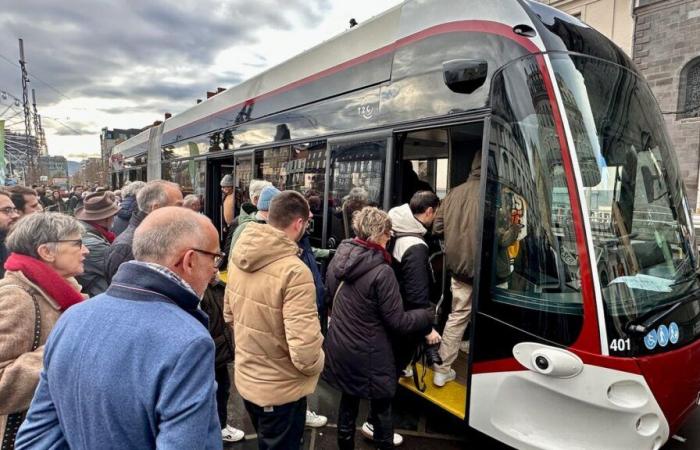 Clermont-Ferrand unveils its new “tram-bus”, cheaper than a tram and smoother than a bus