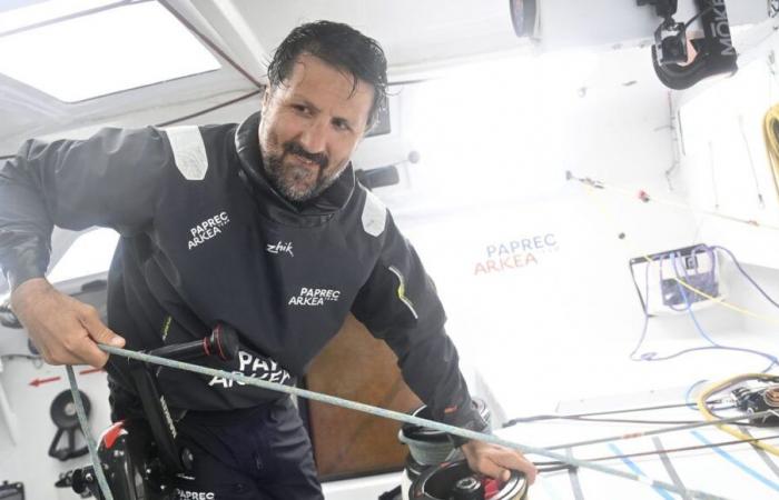 Vendée Globe: skipper Yoann Richomme takes the lead from Charlie Dalin after 15 days