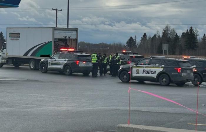 Saint-Louis-de-Blandford: truck intercepted with possible contraband cigarettes