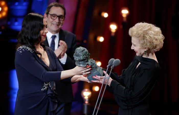 Marisa Paredes leaves behind her daughter, actress María Isasi, and her three-year-old granddaughter Thelma.