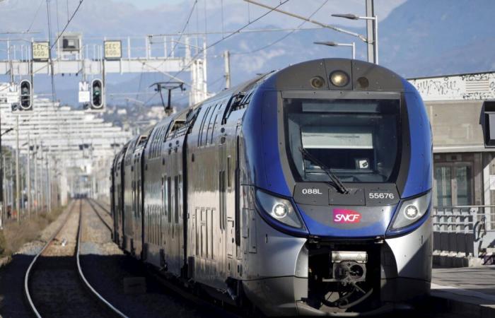 There is now a TER every fifteen minutes on the Côte d'Azur