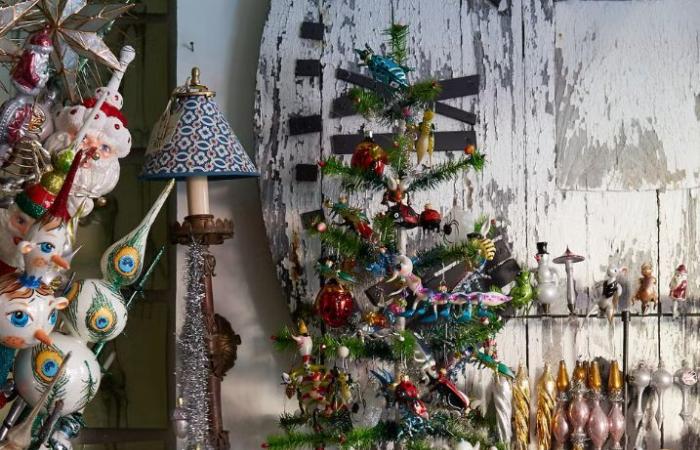 16 festive fireplace decorations to amaze your guests this Christmas