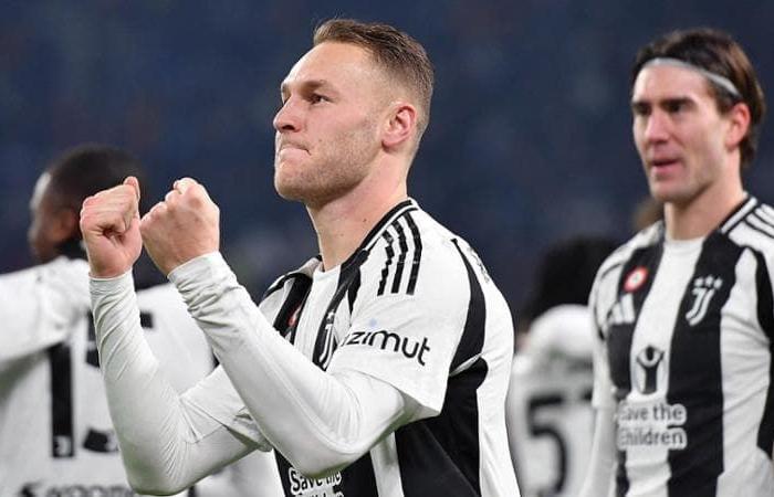 Juventus-Cagliari 4-0, Bianconeri in the quarterfinals of the Italian Cup. Vlahovic makes peace with the fans and scores