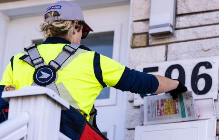 Operations gradually resume at Canada Post, after a month of strike