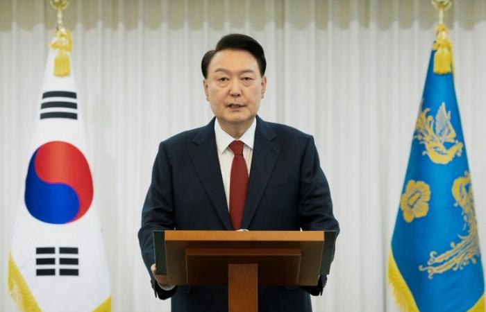 South Korea: ousted President Yoon ordered to present himself for questioning by Saturday