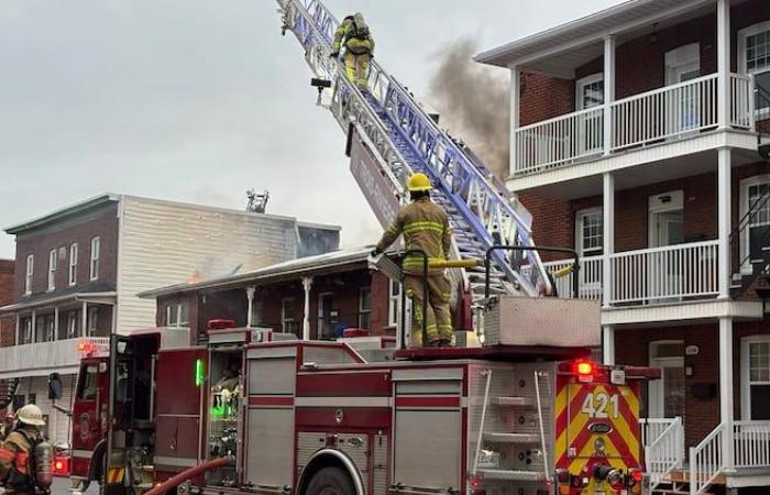 A fire devastates an apartment building in Trois-Rivières