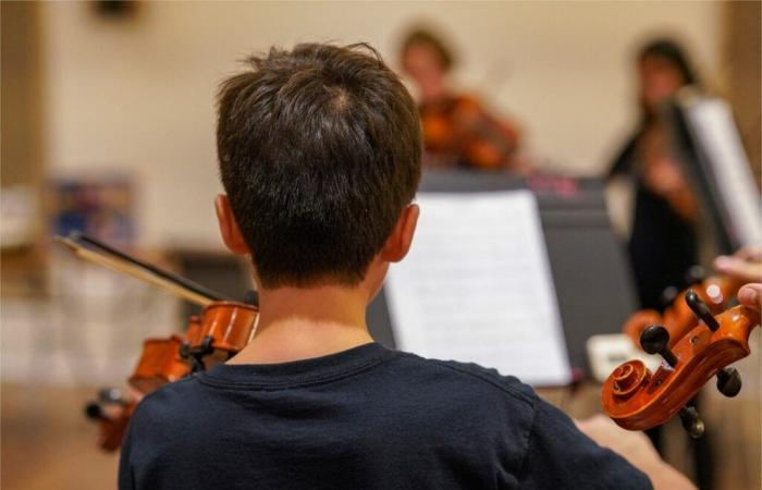 School orchestra. Today's concerts are moved to Tours: here's where