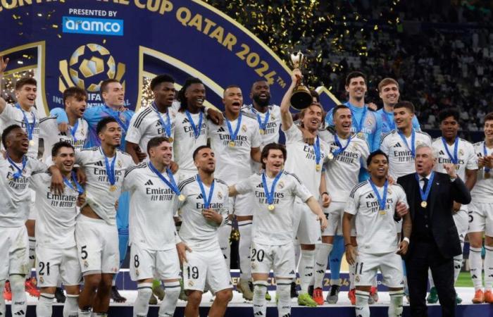 Real Madrid wins the Intercontinental Cup: 3-0 against Pachuca