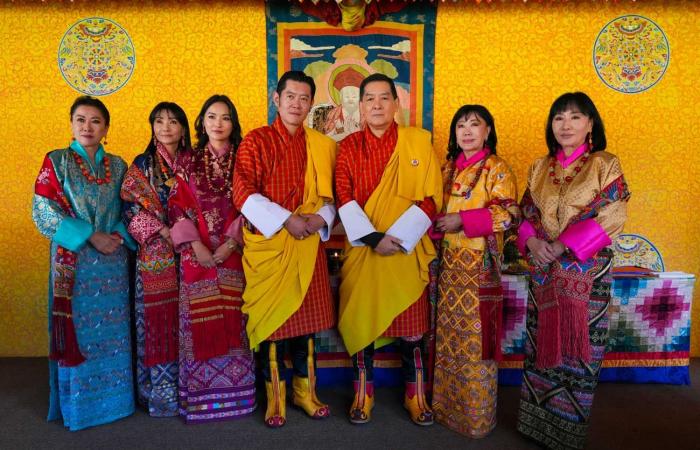 King Jigme Khesar, his heir, his father, the queens, princes and princesses of Bhutan gathered for the national day