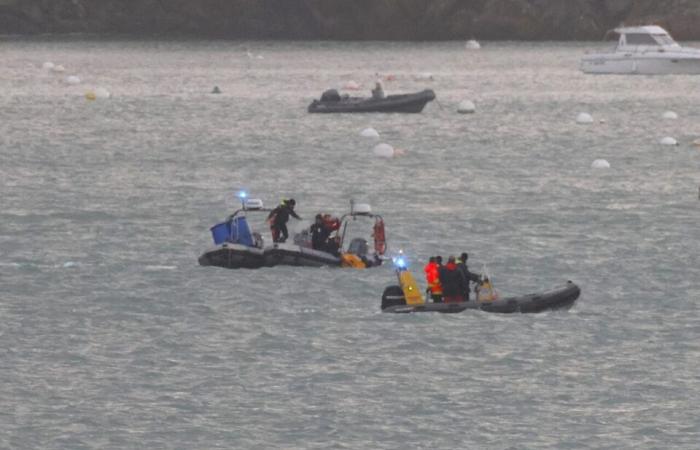 Video and photos. The impressive clearance of a 150 kg bomb off the coast of Saint-Malo