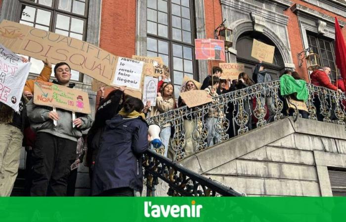 “43 possible job losses”: school teachers in the City of Liège demand a change in Minister Valérie Glatigny’s decree