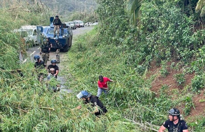 In Mayotte, why is it so difficult to establish a precise human toll from the passage of Cyclone Chido?