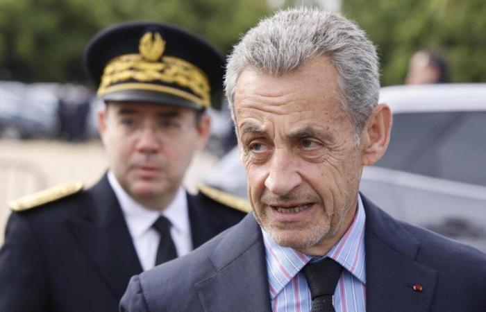 Because Sarkozy was convicted. A year with an electronic bracelet, but an ‘escape route’ appears