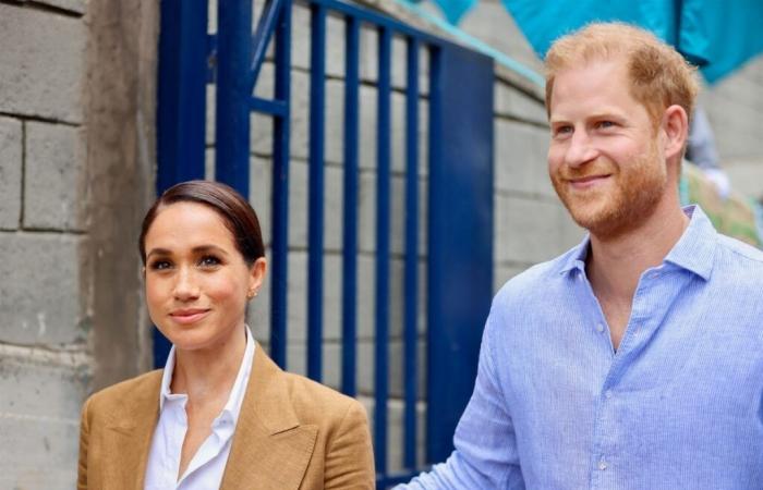 The never-before-seen photo shared by Harry and Meghan goes much further than just wishes