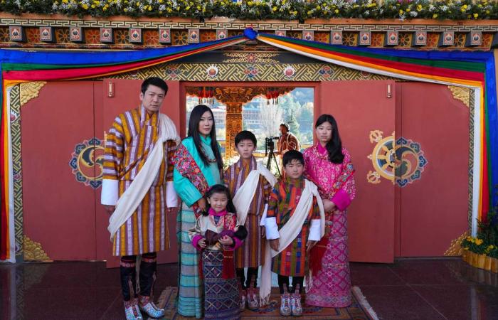 King Jigme Khesar, his heir, his father, the queens, princes and princesses of Bhutan gathered for the national day