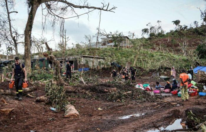 LIVE – Mayotte spent a first night under curfew, Macron expected there on Thursday