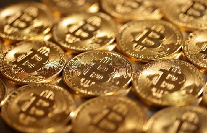 BlackRock advises diversifying portfolios with Bitcoin and Gold By Investing.com