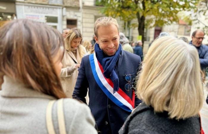 deputy mayor of Clamart, Jean-Didier Berger pleads for the accumulation of mandates