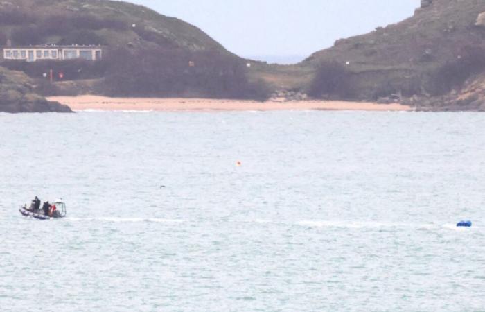 Video and photos. The impressive clearance of a 150 kg bomb off the coast of Saint-Malo