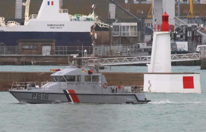 Video and photos. The impressive clearance of a 150 kg bomb off the coast of Saint-Malo