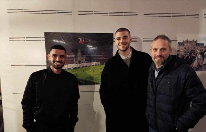 Lucas Chevalier and Rémy Cabella inaugurate an exhibition on LOSC fans at the cathedral!