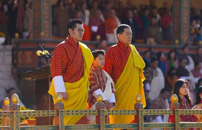 King Jigme Khesar, his heir, his father, the queens, princes and princesses of Bhutan gathered for the national day