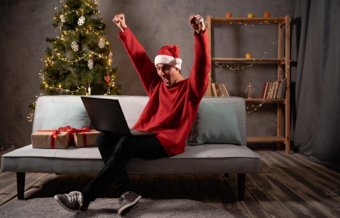 offer power at the foot of the tree! –LaptopSpirit