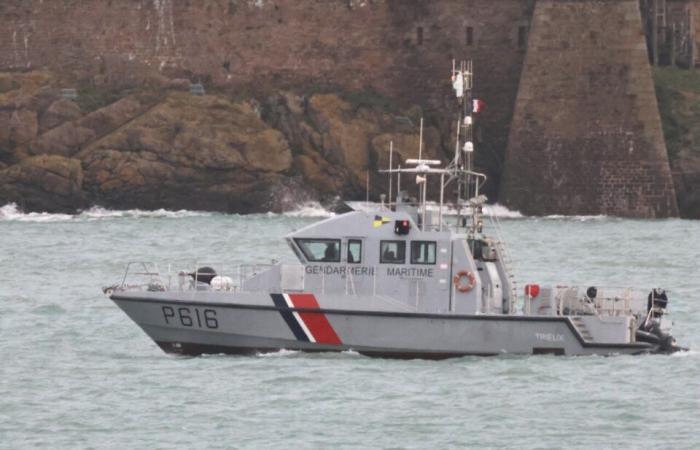 Video and photos. The impressive clearance of a 150 kg bomb off the coast of Saint-Malo