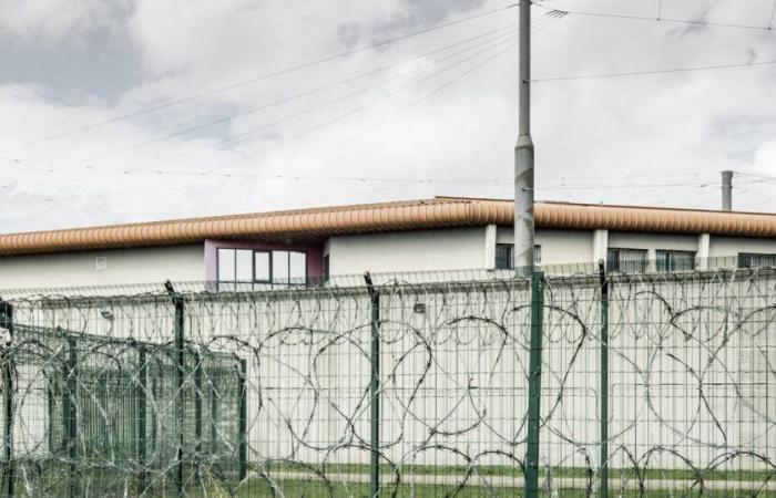 how does the prison administration prepare for the influx of prisoners? – Liberation