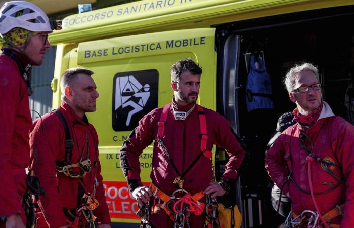 Bergamo: Injured researcher rescued from cave