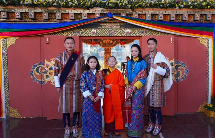 King Jigme Khesar, his heir, his father, the queens, princes and princesses of Bhutan gathered for the national day