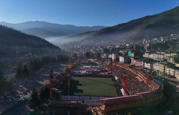 King Jigme Khesar, his heir, his father, the queens, princes and princesses of Bhutan gathered for the national day