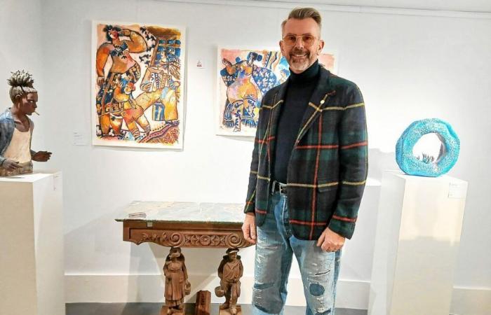 In Brest, he revives old Breton furniture with modern techniques