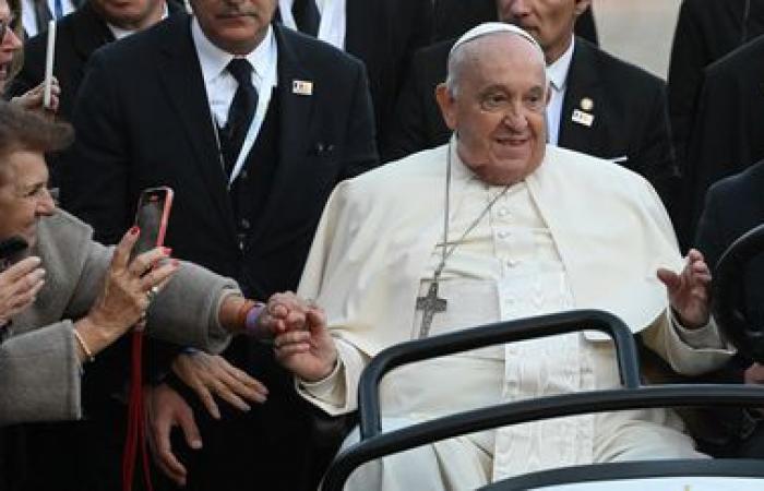 Pope Francis “particularly touched by the popular fervor” in Corsica and the “so warm” welcome received during his visit