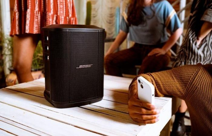 This Bluetooth speaker is in standard promo at the lowest price on Amazon