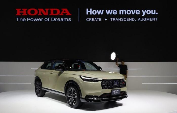 Honda eyeing struggling rival Nissan