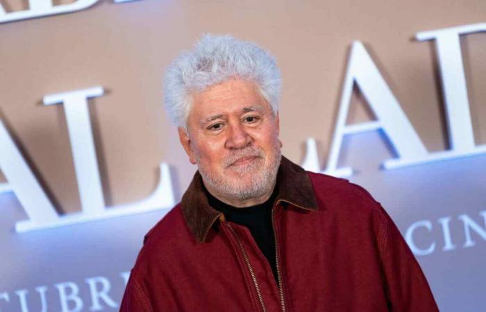 Pedro Almodóvar collapses live after the death of his muse, actress Marisa Paredes