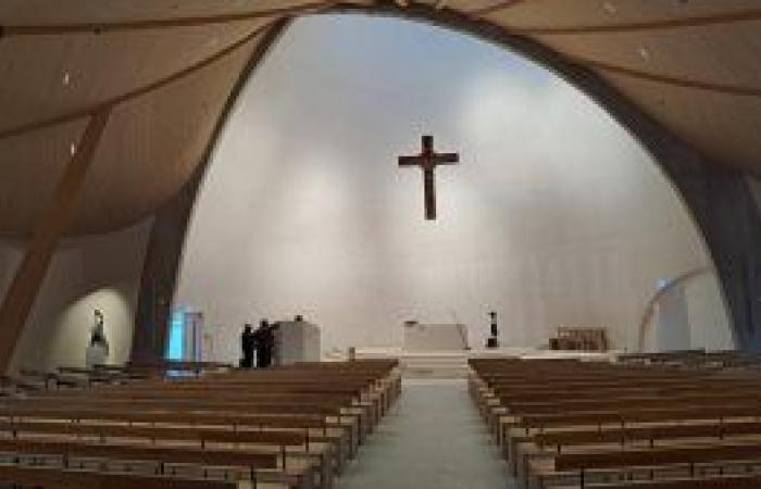 Voisins-le-Bretonneux – The new church has opened