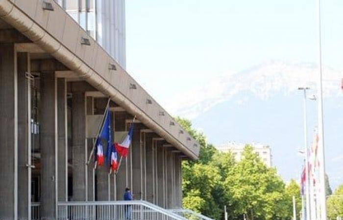 A Transitions Campus for Grenoble City officials