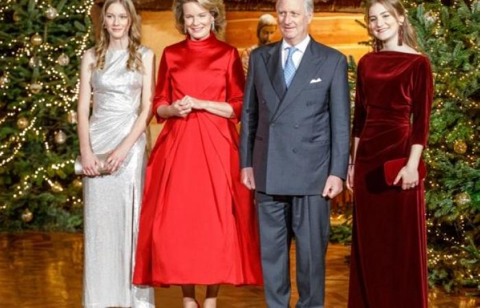 Return of Elisabeth to Belgium: radiant on the arm of her sister, the princess lit up the Christmas concert