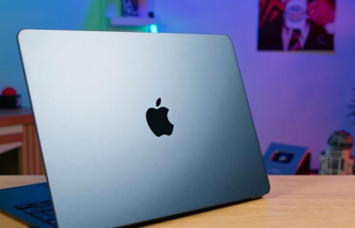 the MacBook Air with its M2 chip is on huge sale and sees its price drop to the lowest on Amazon