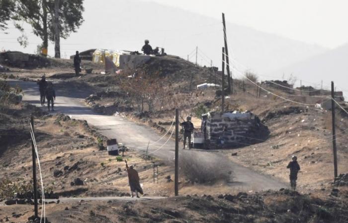 Israeli army takes position in Syria near Golan Heights