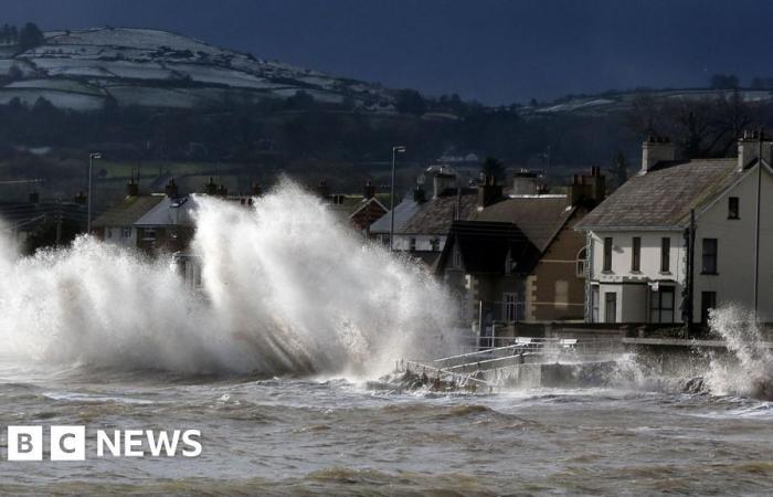 NI weather: Yellow wind warnings issued