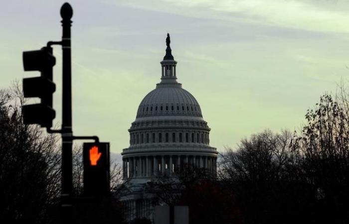 In the United States, the threat of a shutdown increases after the rejection of the budget text supported by Donald Trump