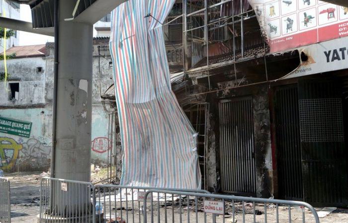 A man with a bucket entered the perimeter shortly before the fire started: at least 11 dead in the fire at a karaoke bar in Hanoi